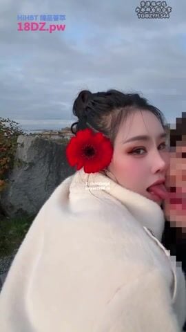 E gái xinh Vú to, Ra nơi công cộng khoe vú, Bú Cu cho người lạ Lút Cán Xuất Tinh vào